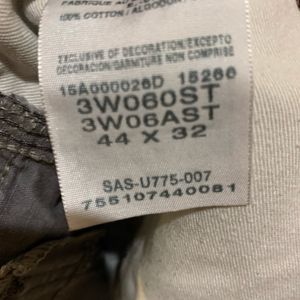2 pair Wrangler pants - Picture 6 of 7